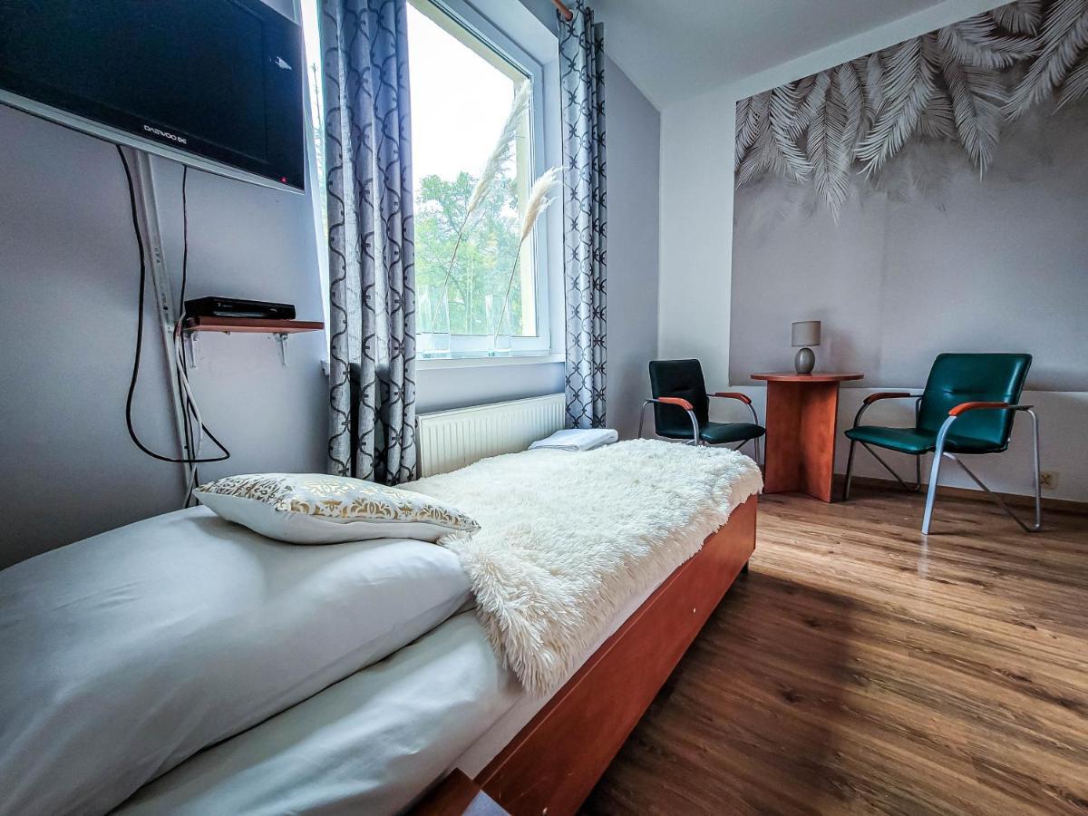 Osrodek Sportowo-Wypoczynkowy Hotel Choszczno Ngoại thất bức ảnh